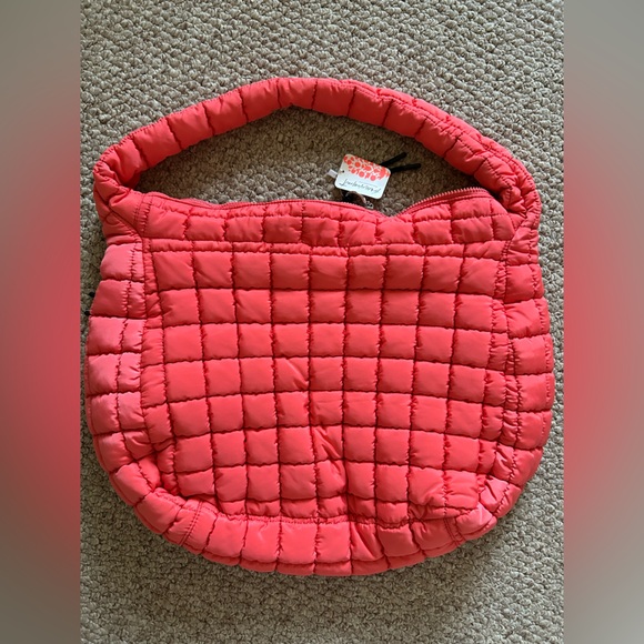 Free People NWT Caryall Puff Large bag pink - Picture 4 of 9